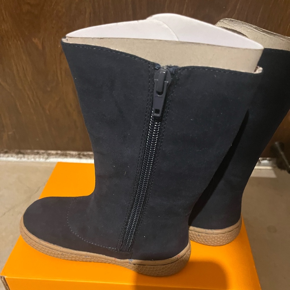 Livie&Luca Neve Navy Boots Size 8 NEW
